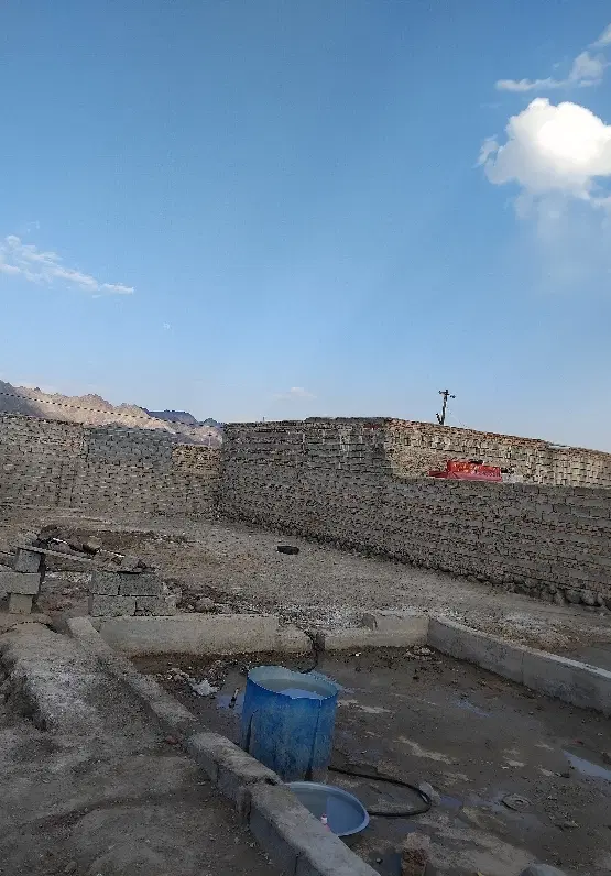 زمین فروشی پشت خط