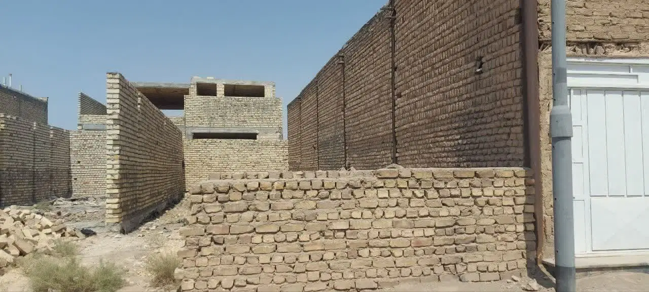 زمین مسکونی ۱۰۰ متری