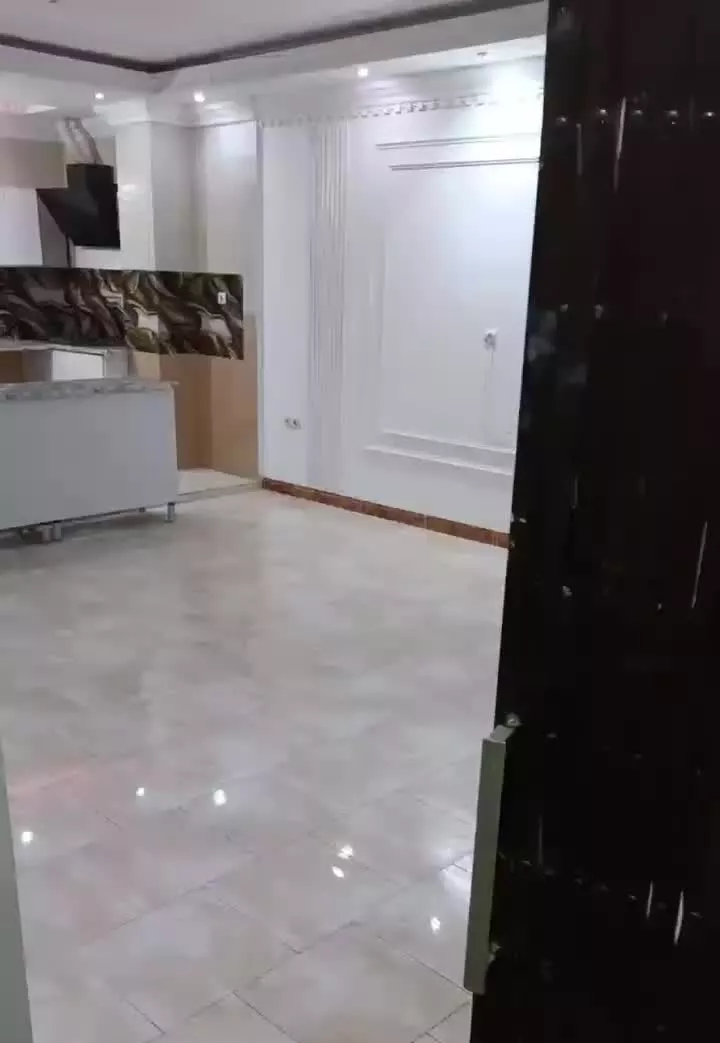 اجاره واحد ۸۰ متری طبقه دوم با پارکینگ شهرک مریم