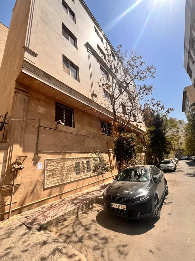 ۷۲ متر فول امکانات گذر پهن فروش فوری
