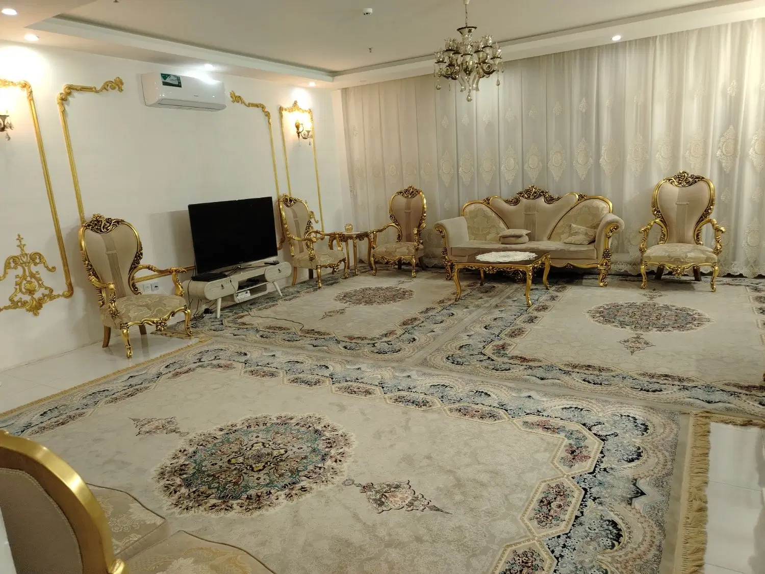 آپارتمان 114 متر سند دار نزدیک حاشیه خیام