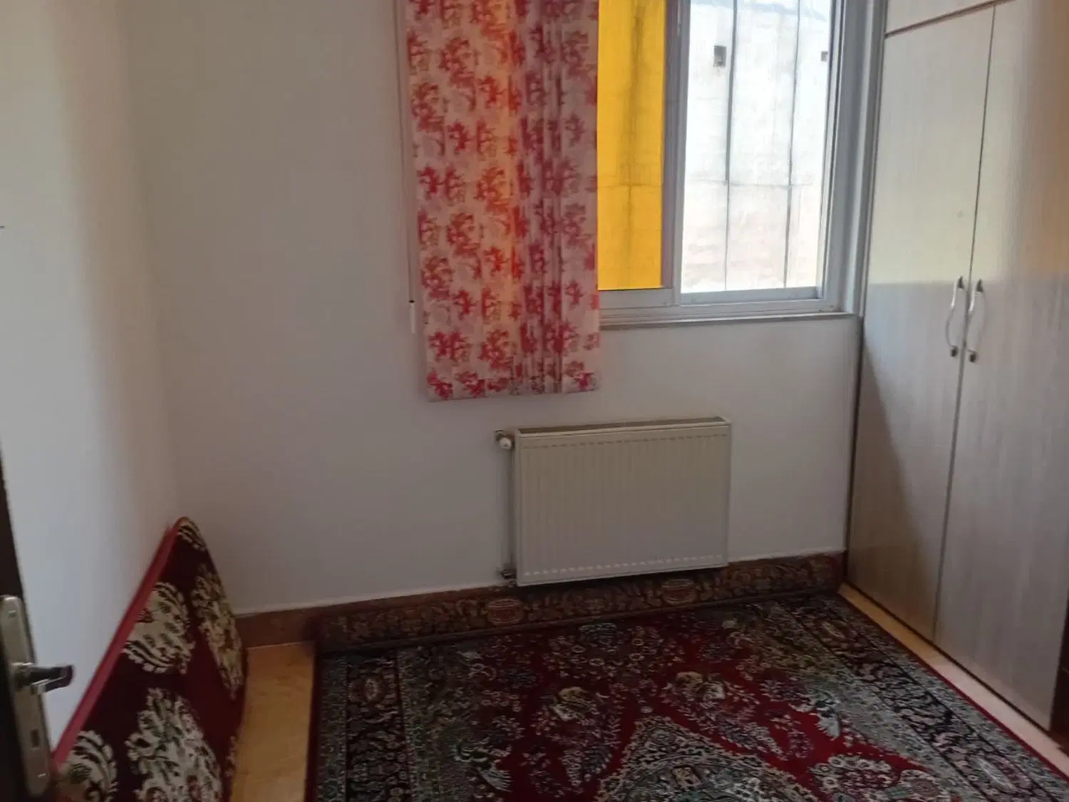 فروش آ‌پارلمان ۳واحدی