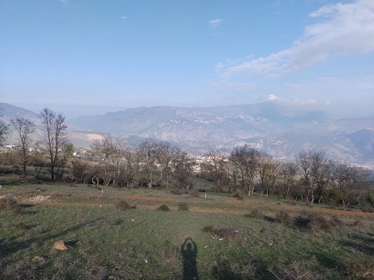 زمین فروشی
