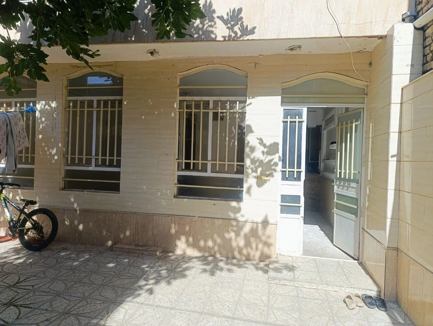 ویلایی فروشی خیابان استقلال ۱۱