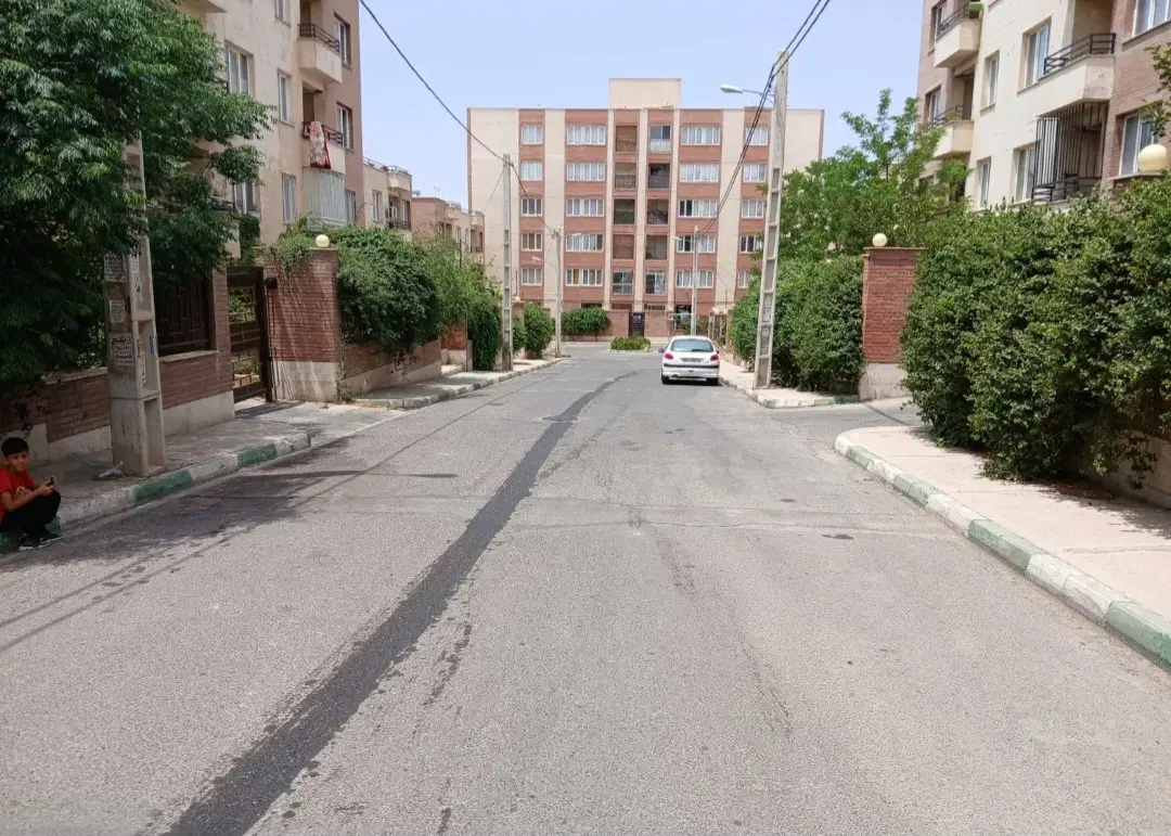 پرند پروژه به نام تاژ سعدی جنوبی57متری