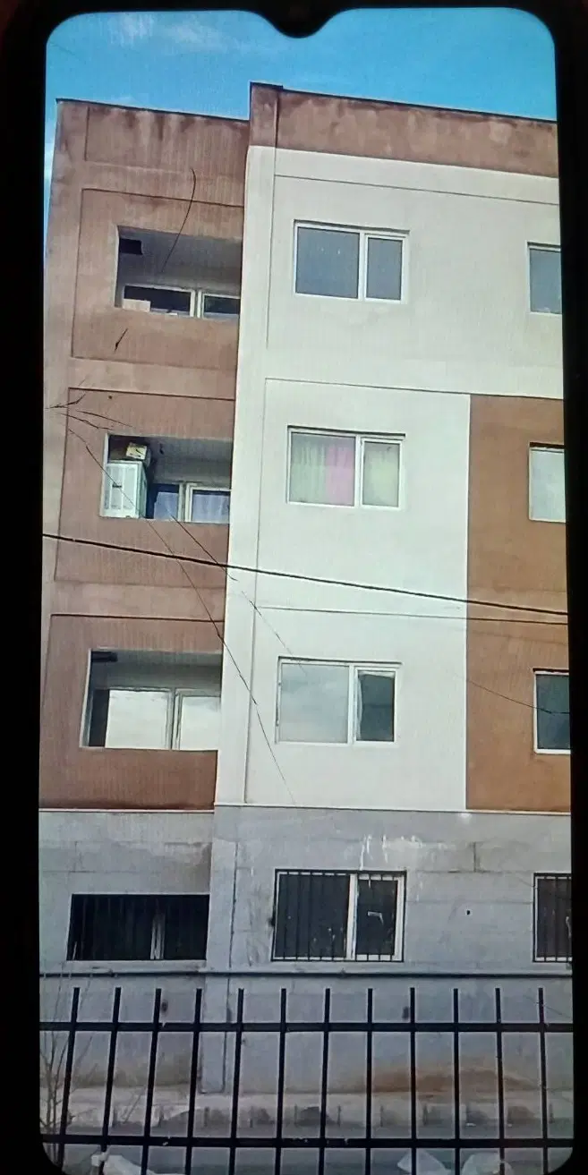فروش واحد ۸۵ متری در شهرک ابریشم
