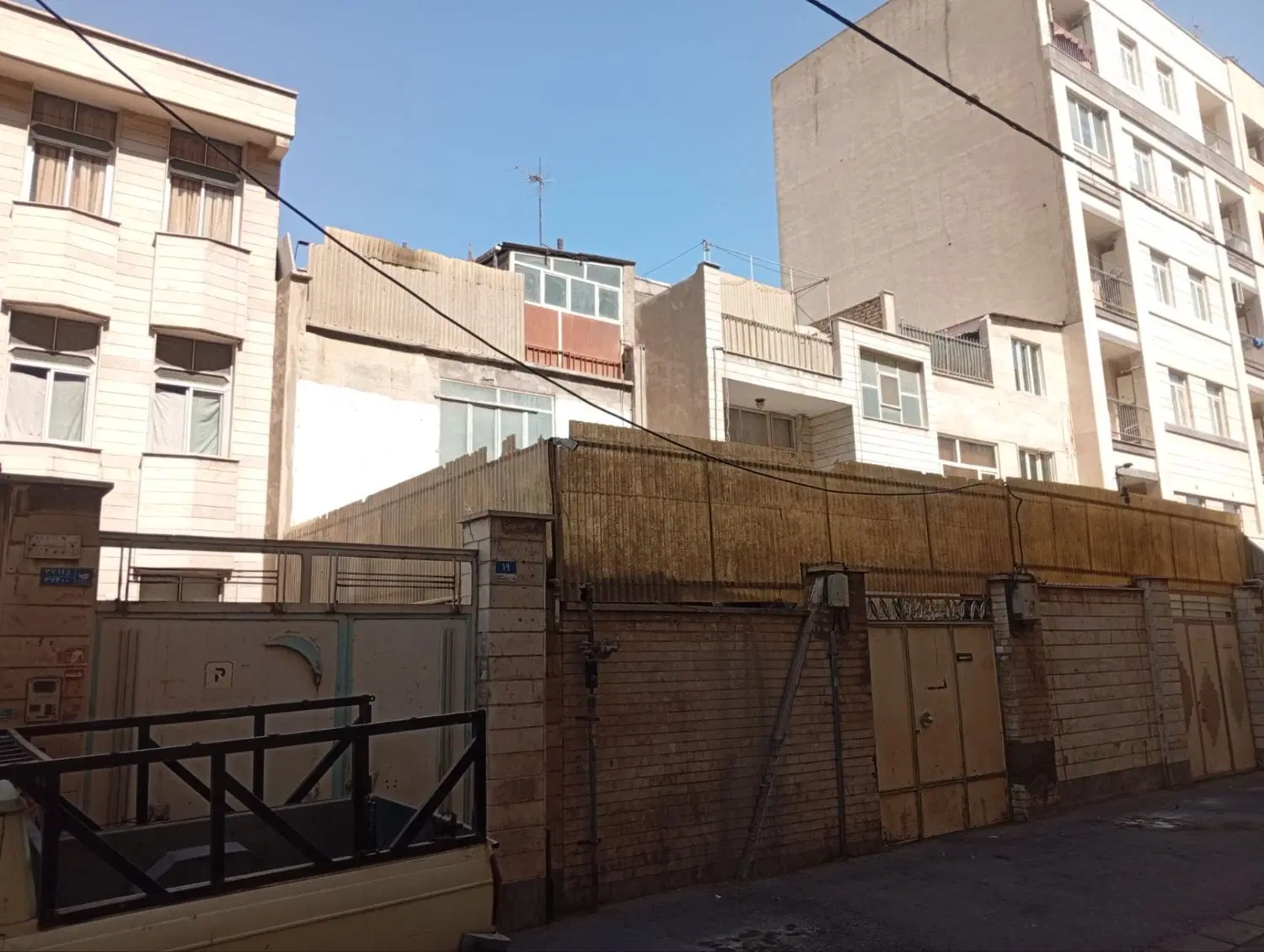 کلنگی شرایط ساخت و سکونت ۳ طبقه