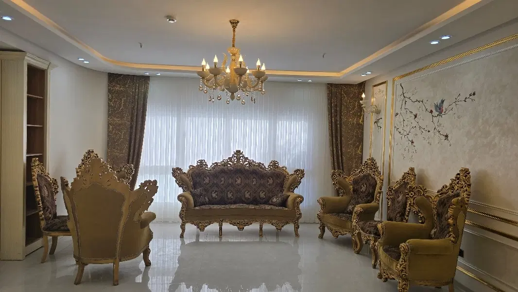 آپارتمان ۱۷۰ متری فروشی لاکچری و فول