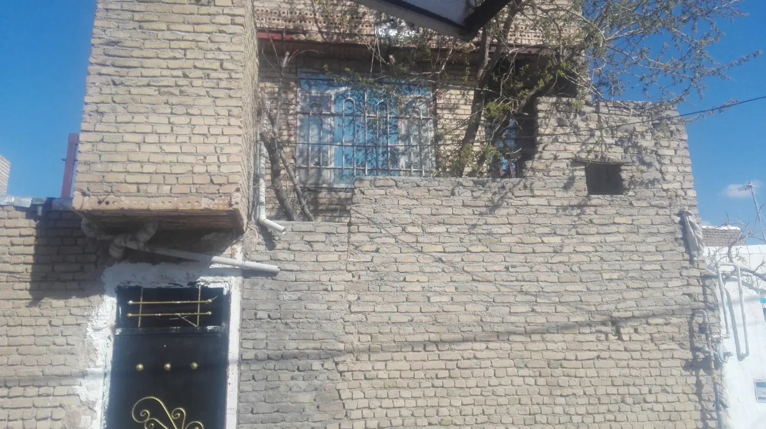 معاوضه دوطبقه با ویلایی یا فروش