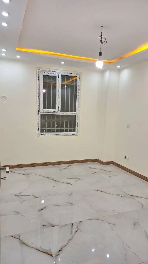 آپارتمان ۱۱۴ متری فول بازسازی شده و تخلیه