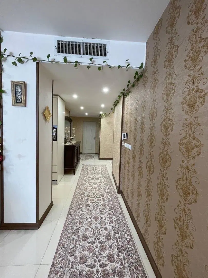فروش واحد ۱۳۰ متری خوش نقشه