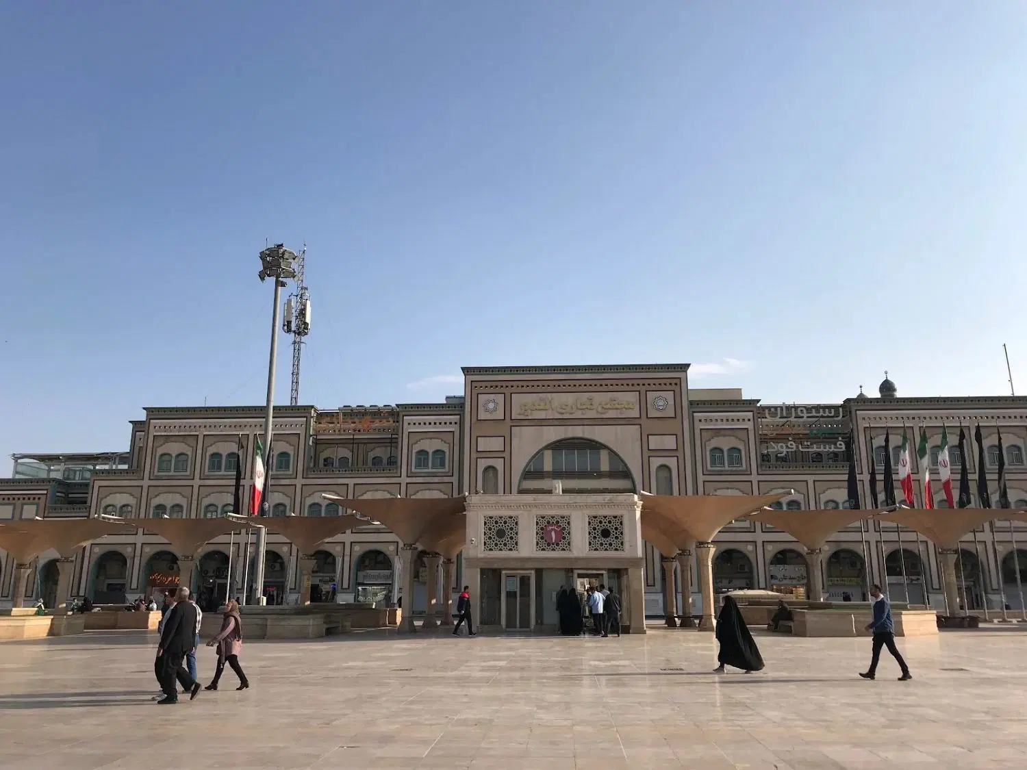 اجاره مغازه در زیر همکف الغدیر داری بالکن