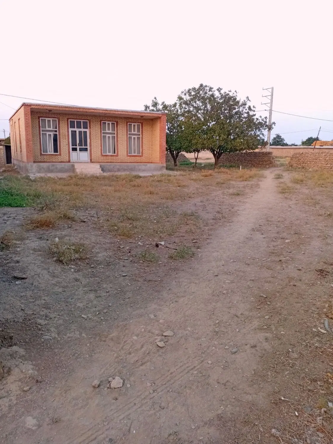 خونه ویلایی شناژ قائم۶۷۰مترجعفرابادروستاخلیفه لو