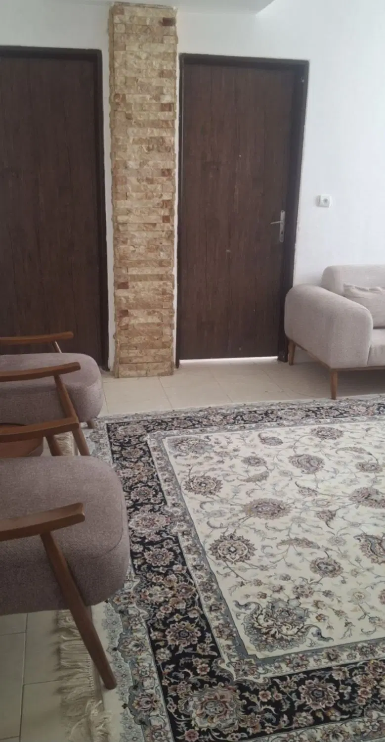 مهرگان، پردیسان  75 متری