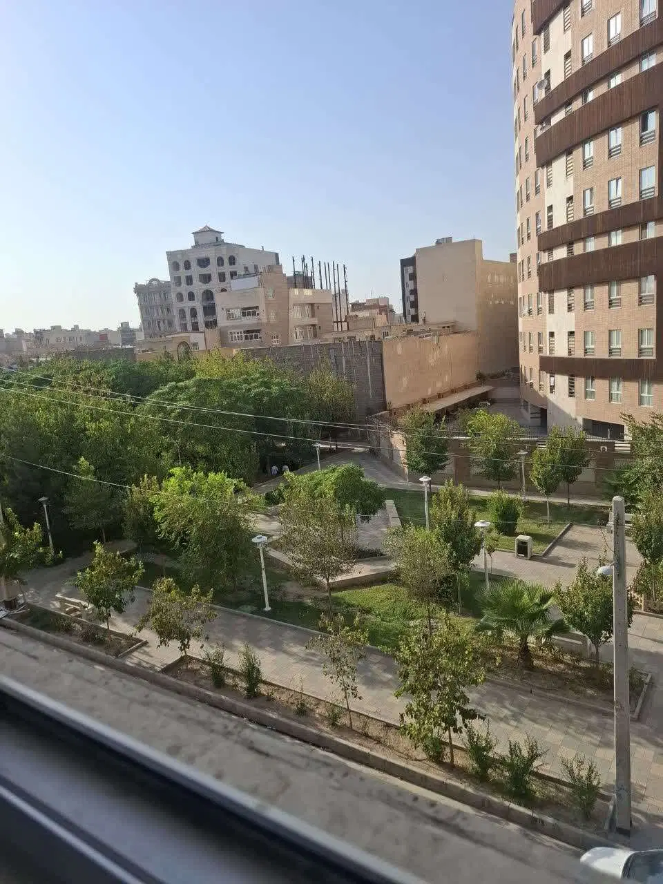 تک واحدی _غرق نور_دو خواب