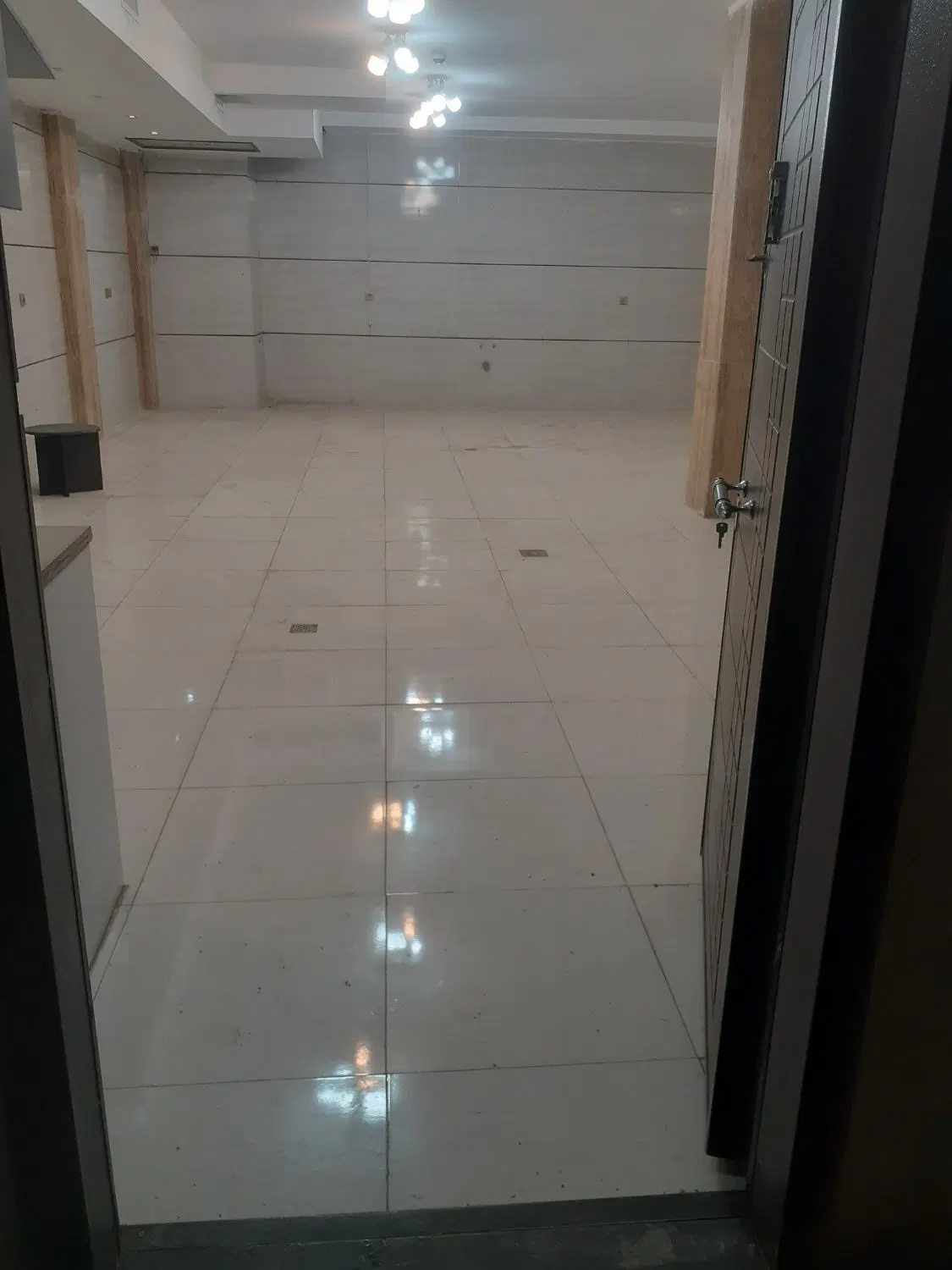 دفتر کار ابتدای پنج رمضان