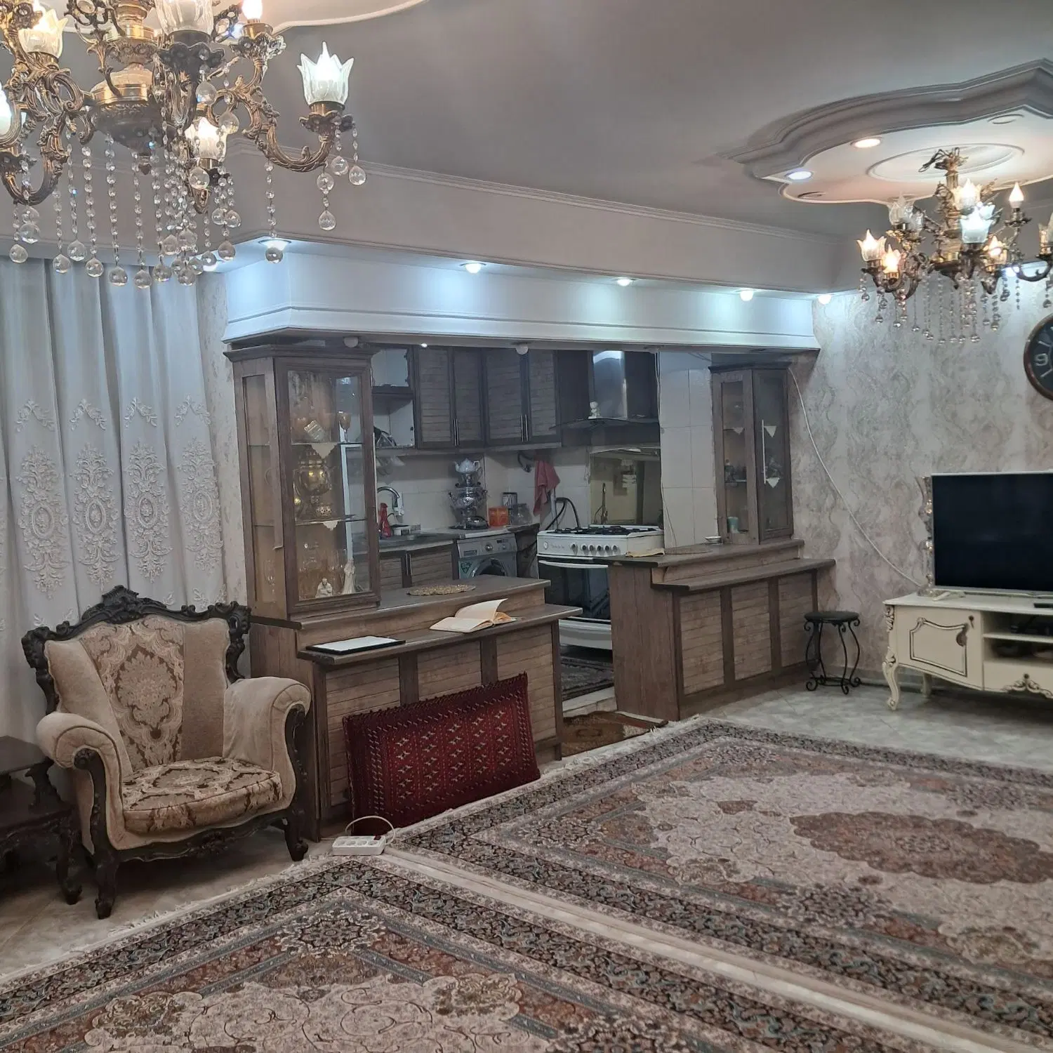 واحد ۸۰ متری دوخوابه تک واحدی غرق درنور
