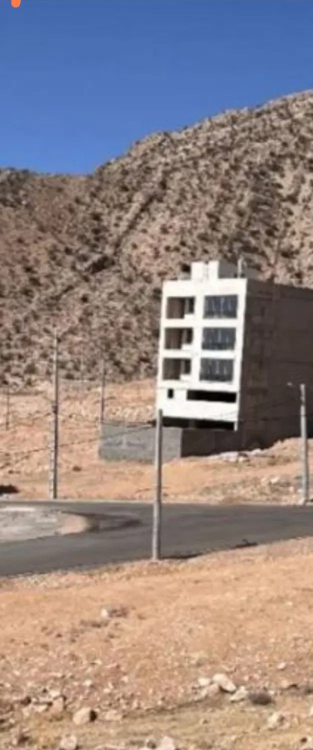 زمین مسکونی