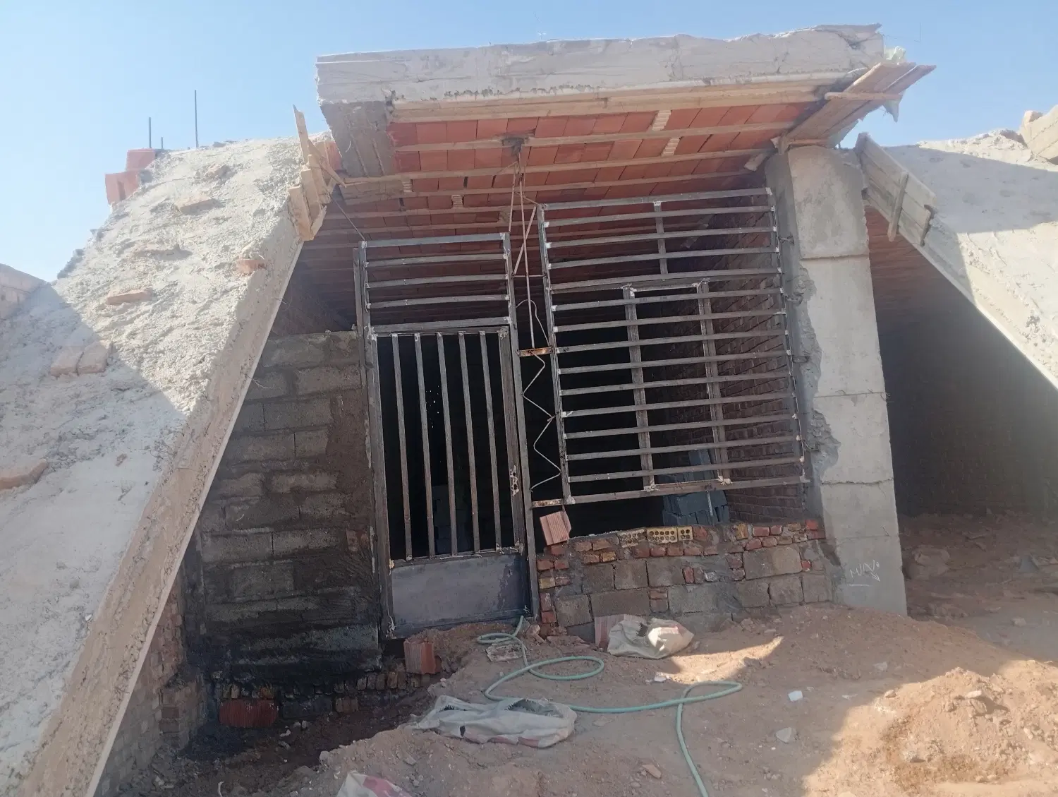 خونه فروشی شرف آباد