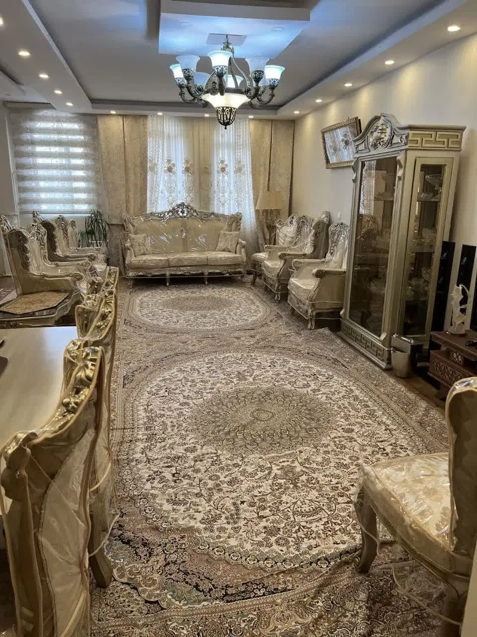 ۹۰ متری فلکه اول بین میدان و ۱۲۱