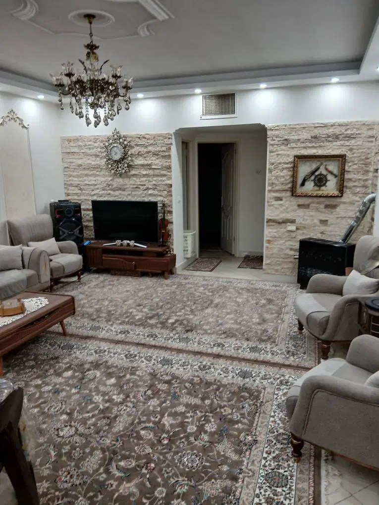 اجاره ۵۶ متر تک‌واحدی  آقا رجبی
