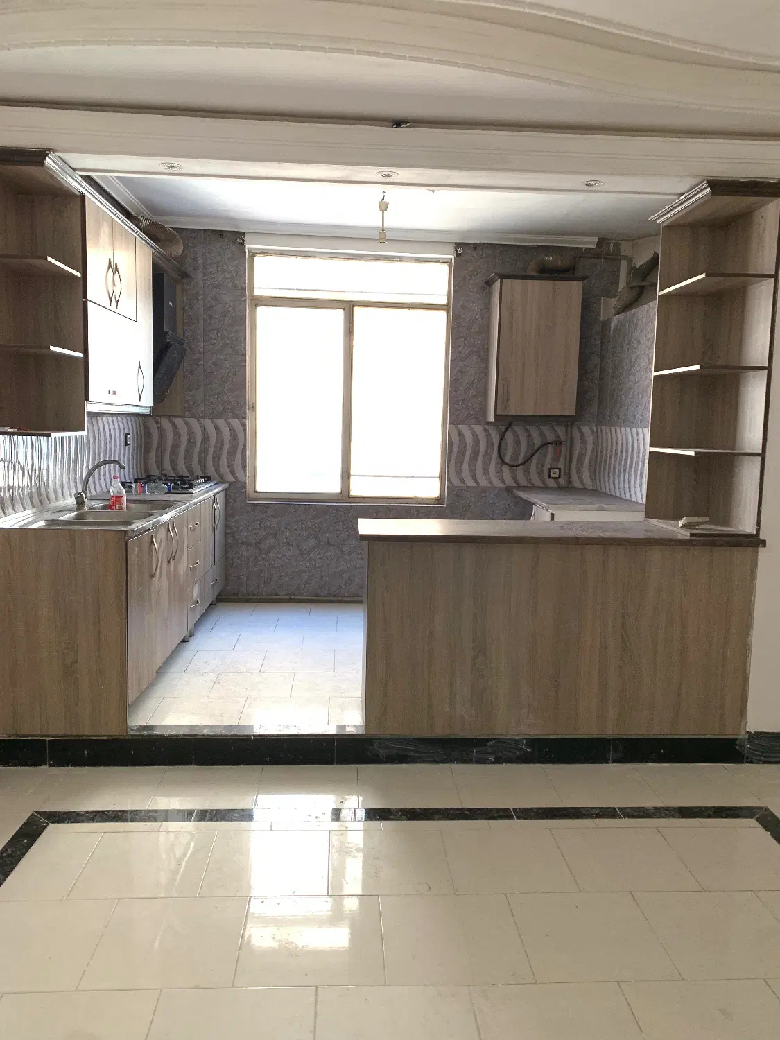 آپارتمان _ تک واحدی _ ۶۳ متری ۱ خواب