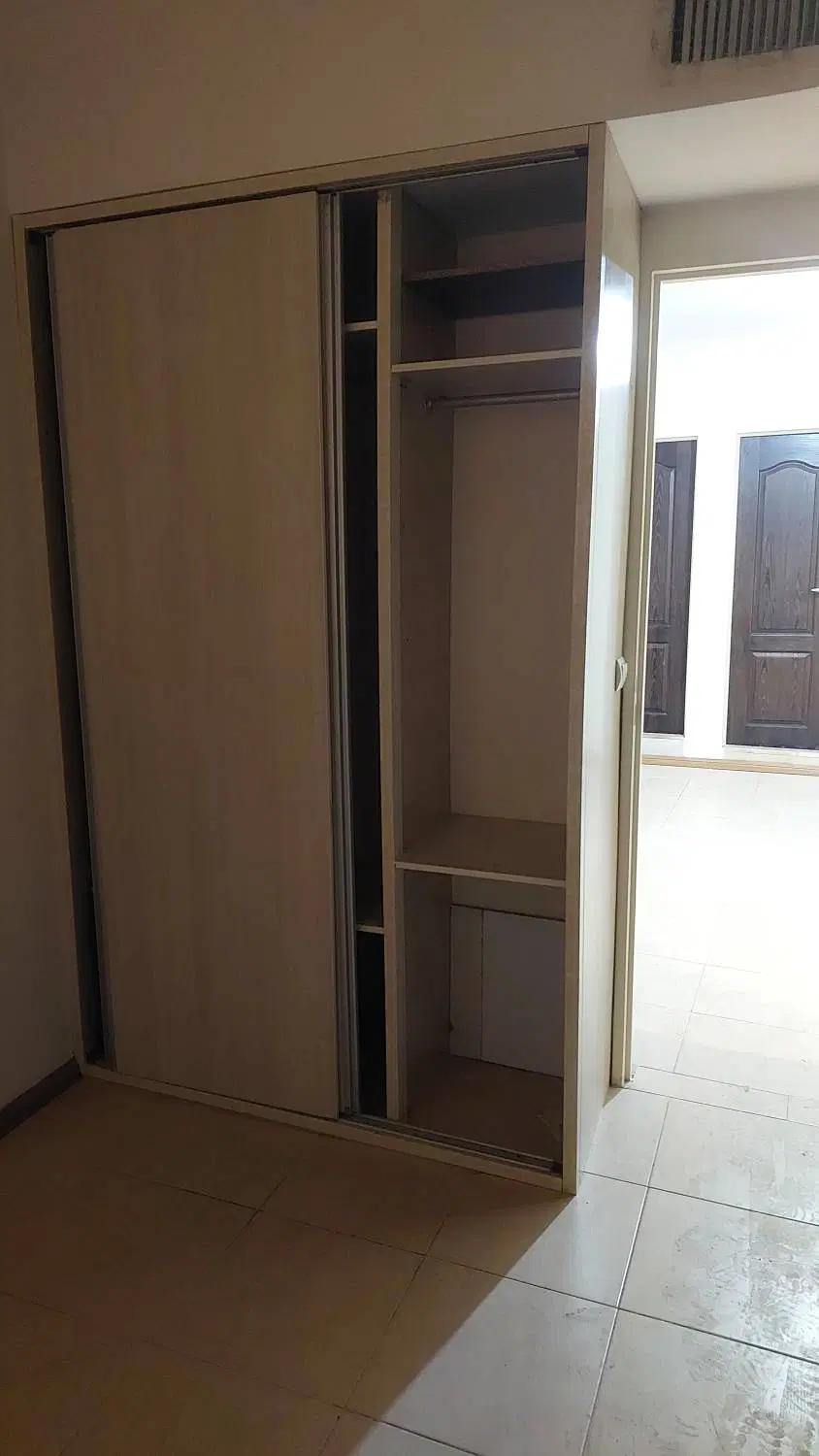 آپارتمان ۴۰ متر یک  پارکینگ دار غیر مزاحم