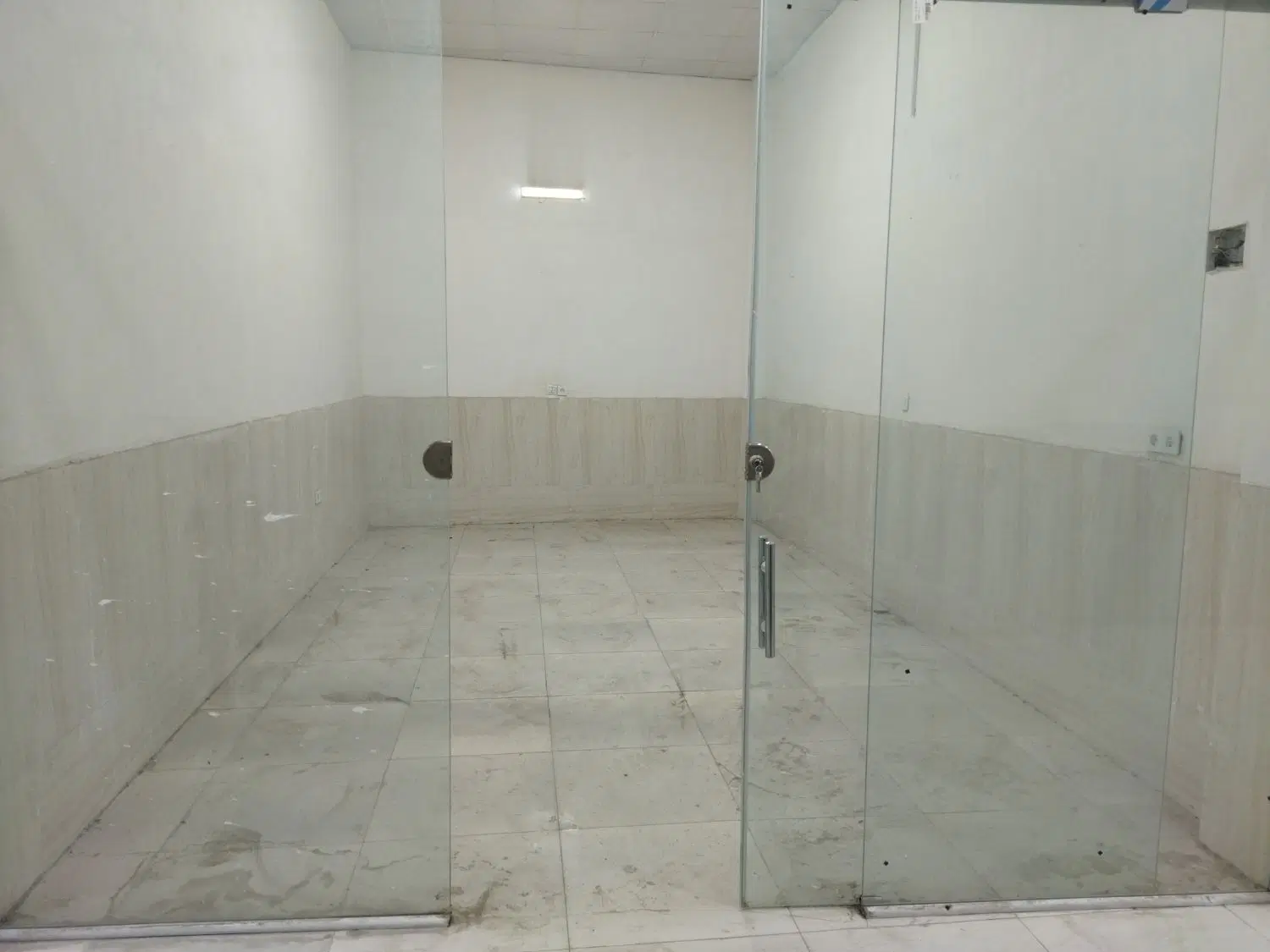 اجاره مغازه  در پاساژ همکف