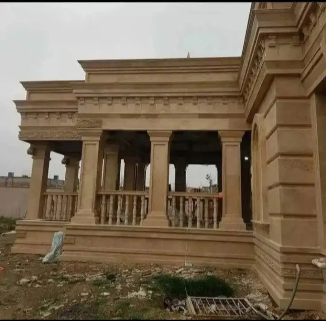 ساختمان دو طبقه