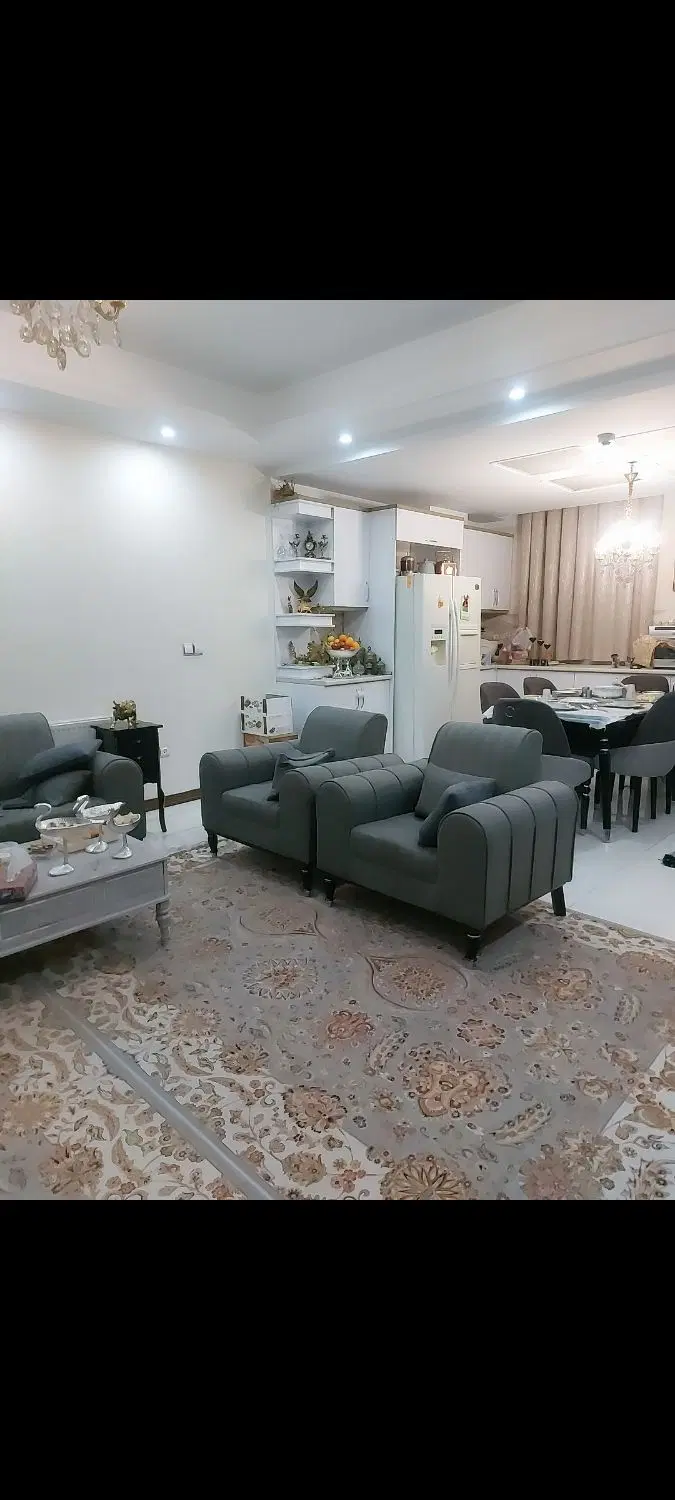 اپارتمان دوخوابه اکازیون