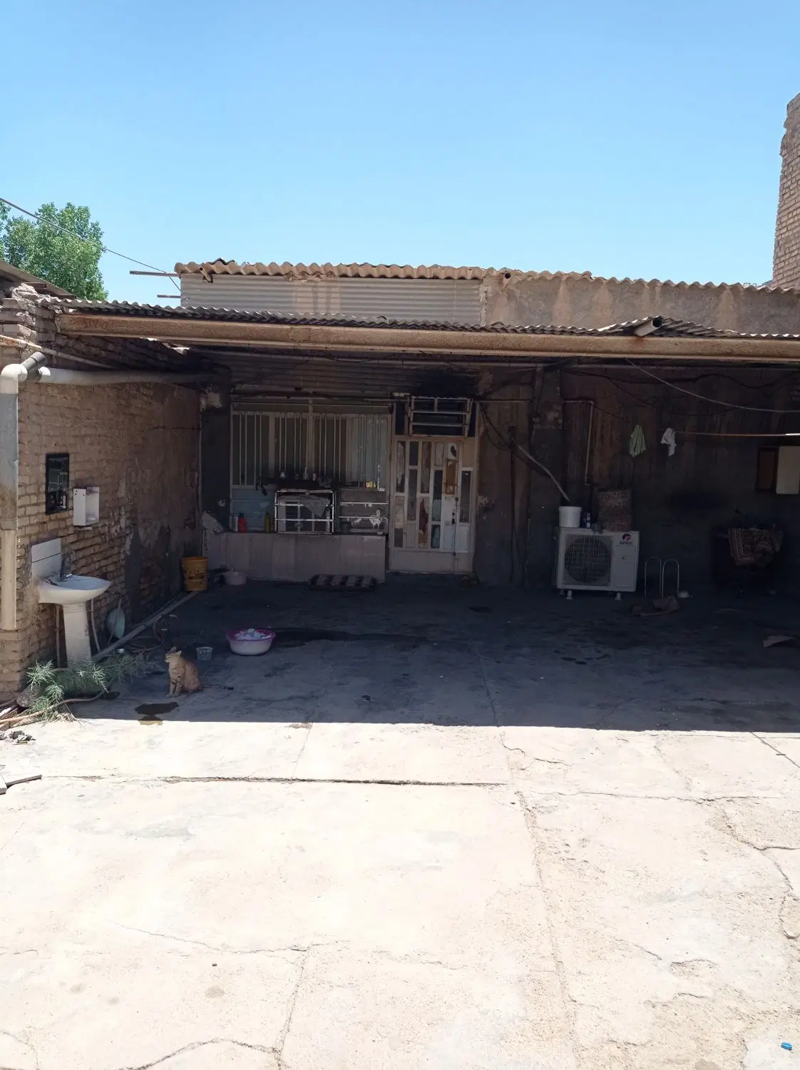 فروش خانه کلنگی ۲۵۰متر