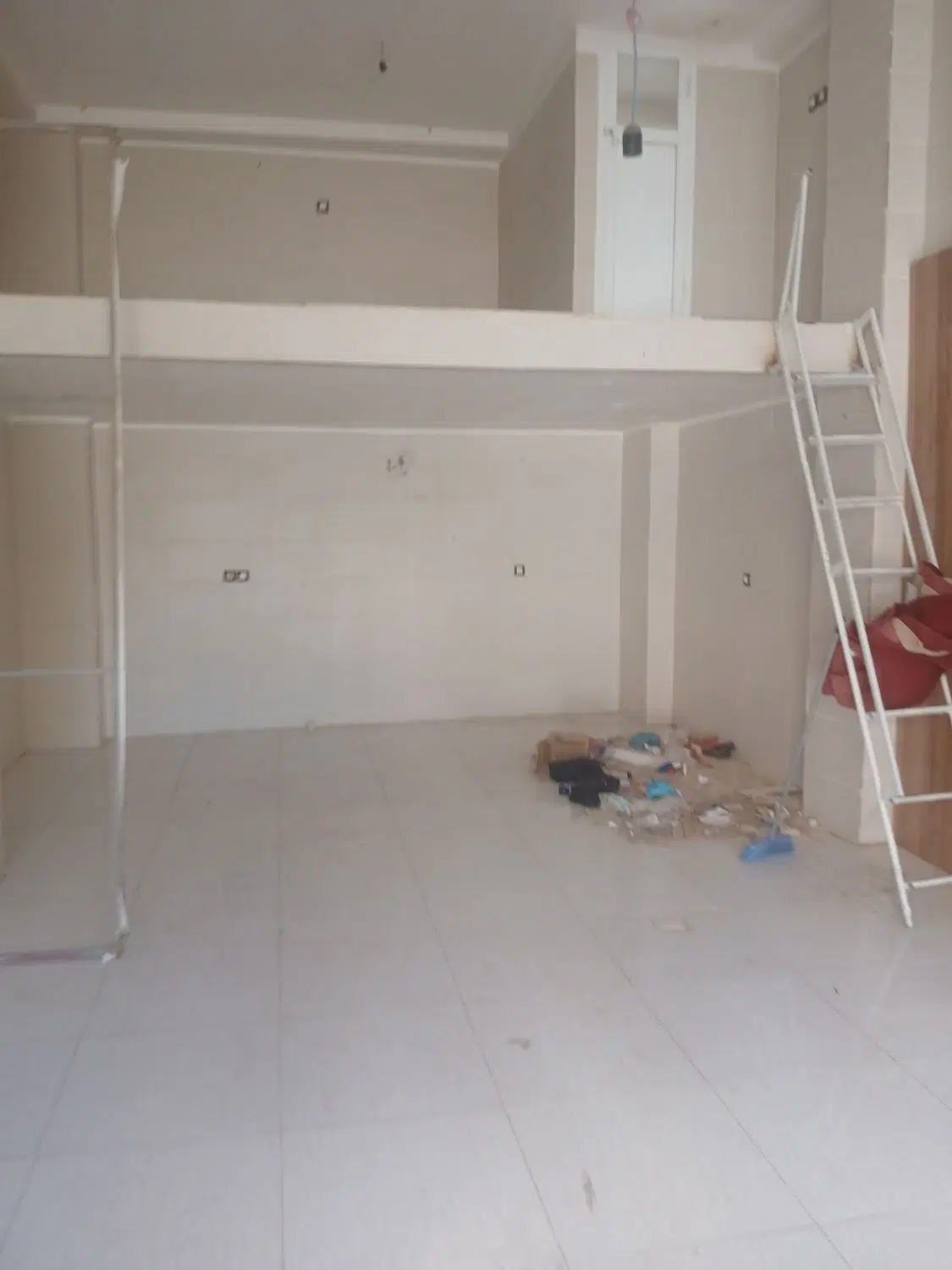 مغازه ۴۲ متری شهرک شهرداری