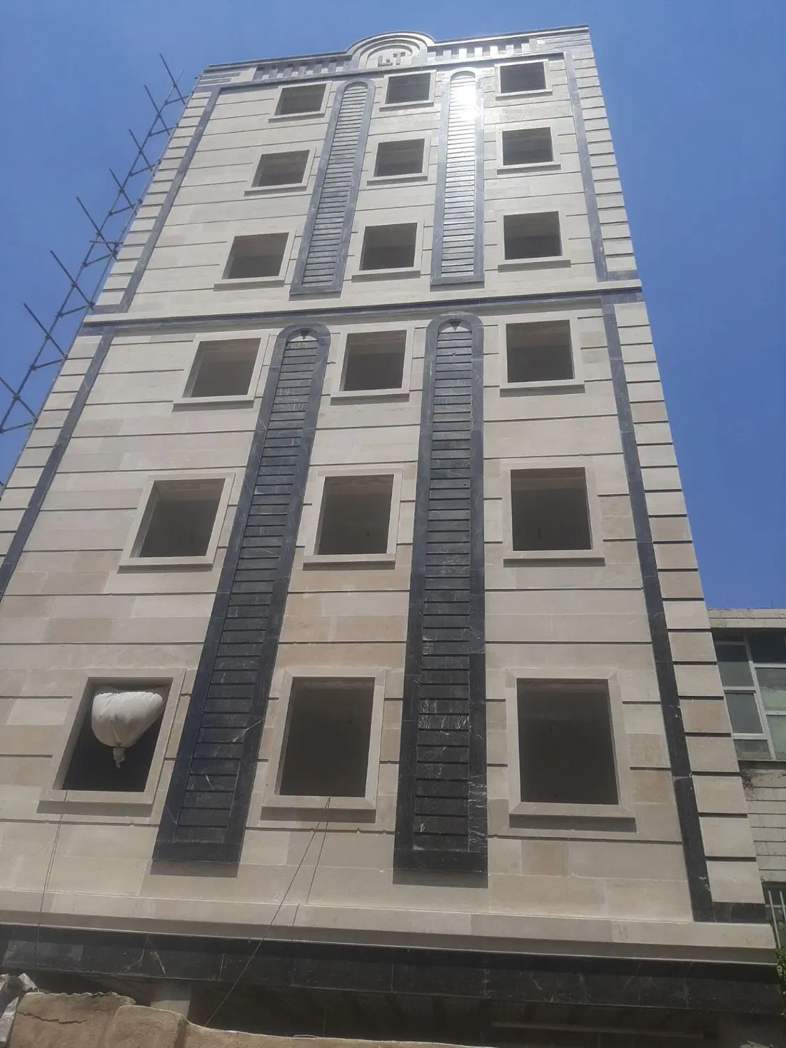 فروش اپارتمان ۱۰۷ متری نوساز