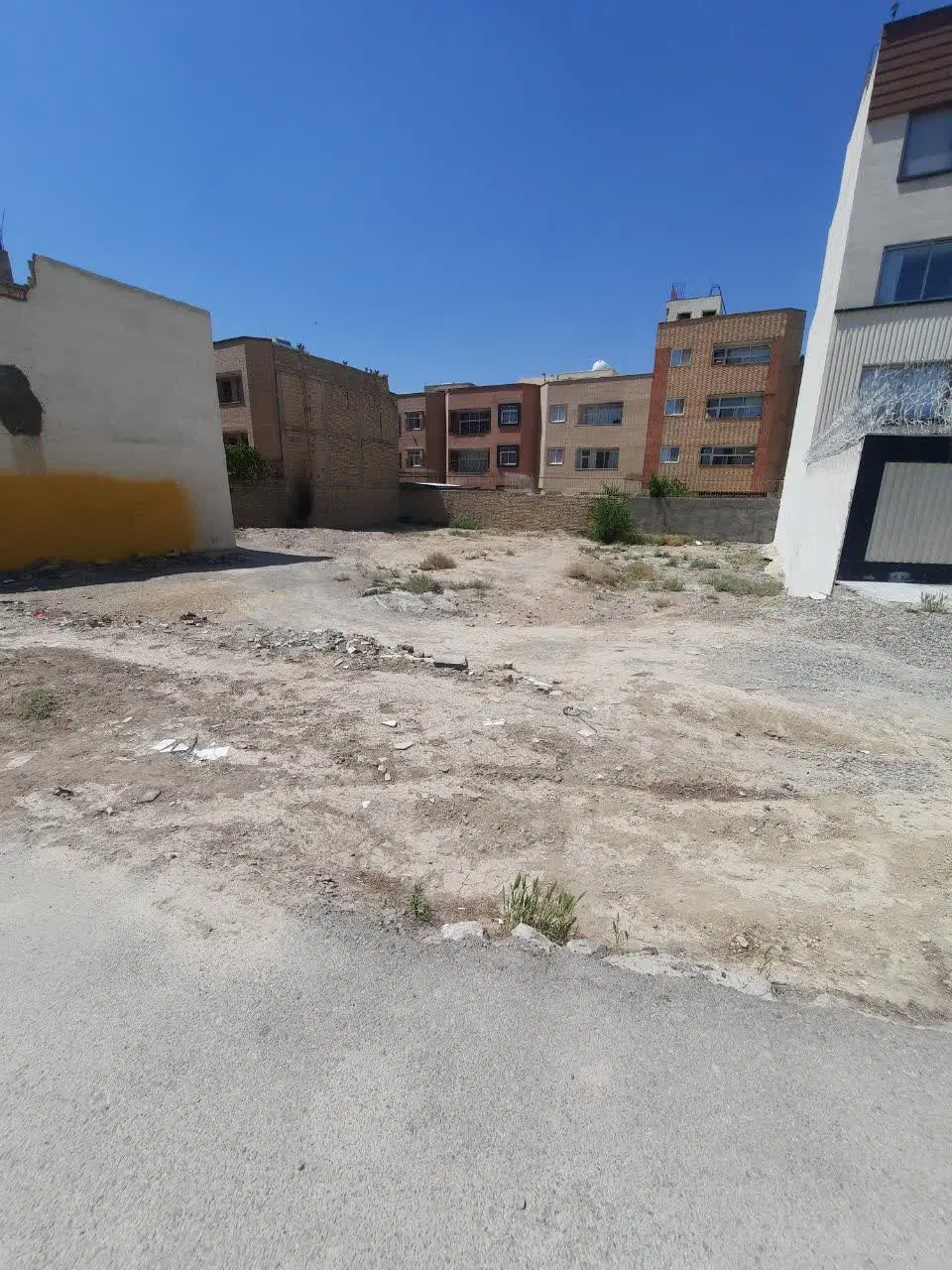 114 متر دو خوابه