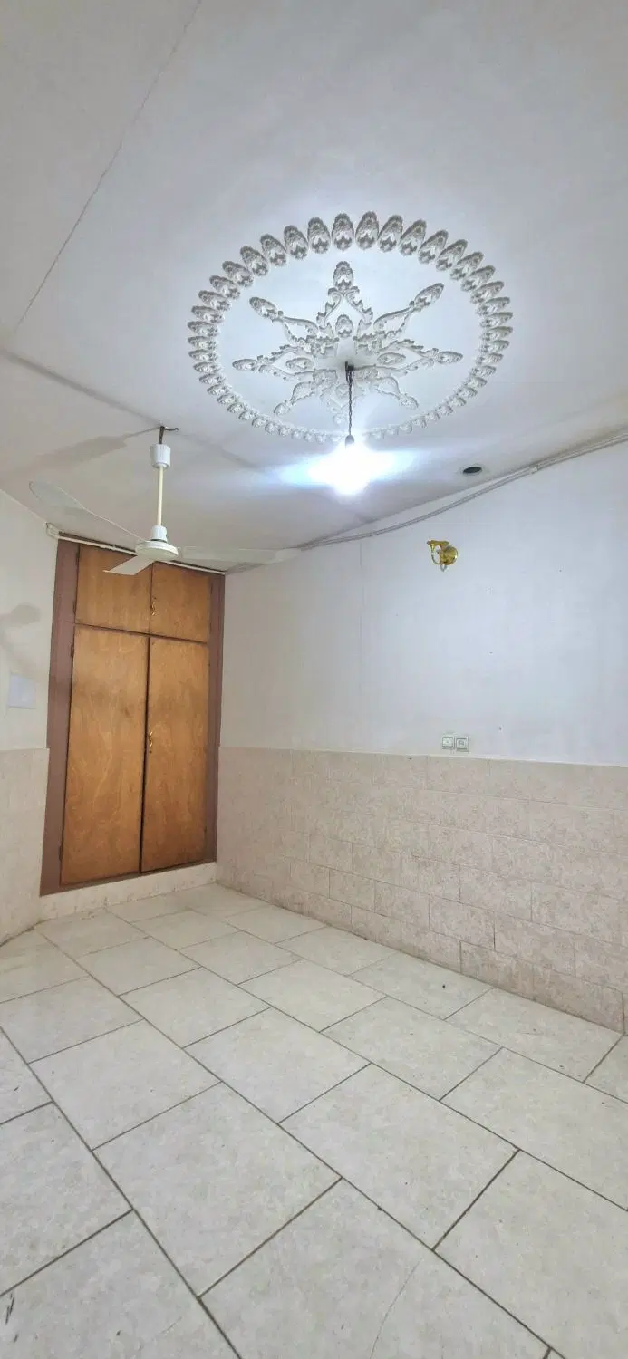 طبقه بالا ۱۲۰ متری ابومسلم