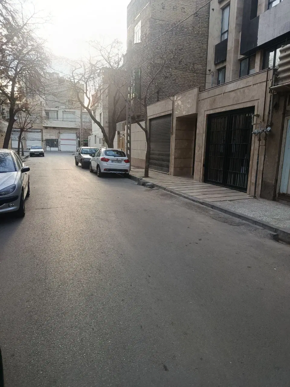 مغازه مفتح چهارراه برق (شیخ صدوق)