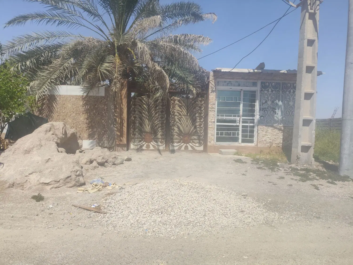 زمین در ام العجاج