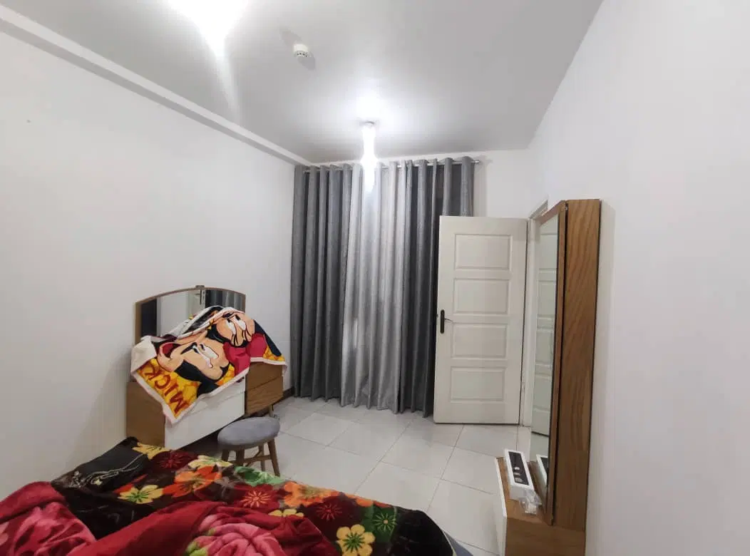 ۷۵ متری رسالت پارکینگ سندی