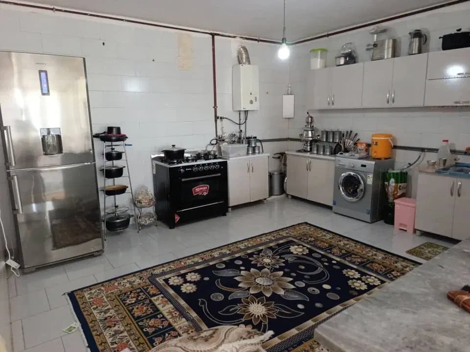 طبقه سوم واقع در 60 متری