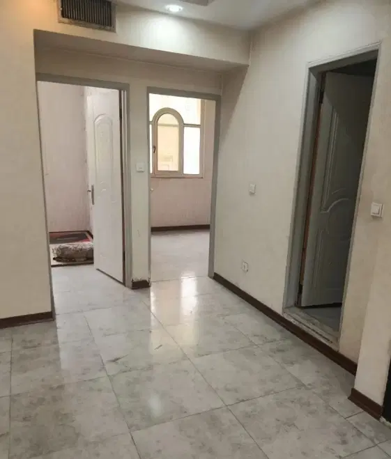 85 متر نوساخت با اسانسور پشت شهرداری