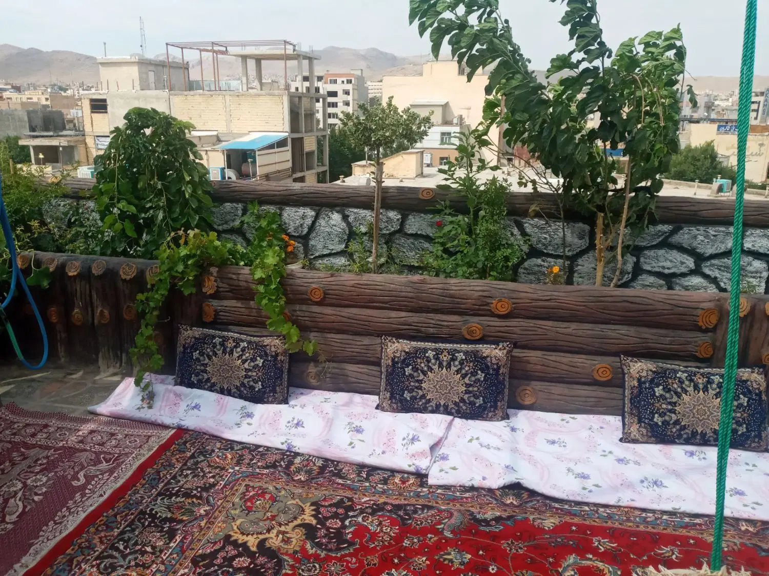 پنت هوس سه خواب،حیاط اختصاصی،معاوضه با دو خواب