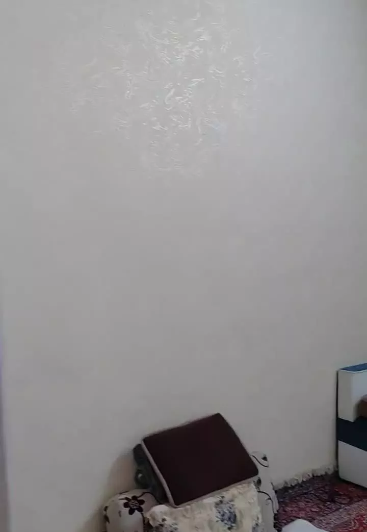 یک اتاق 20 متری طبقه همکف  وحیاط