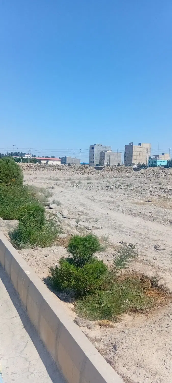 فروش قطعه ۳۰۰متری
