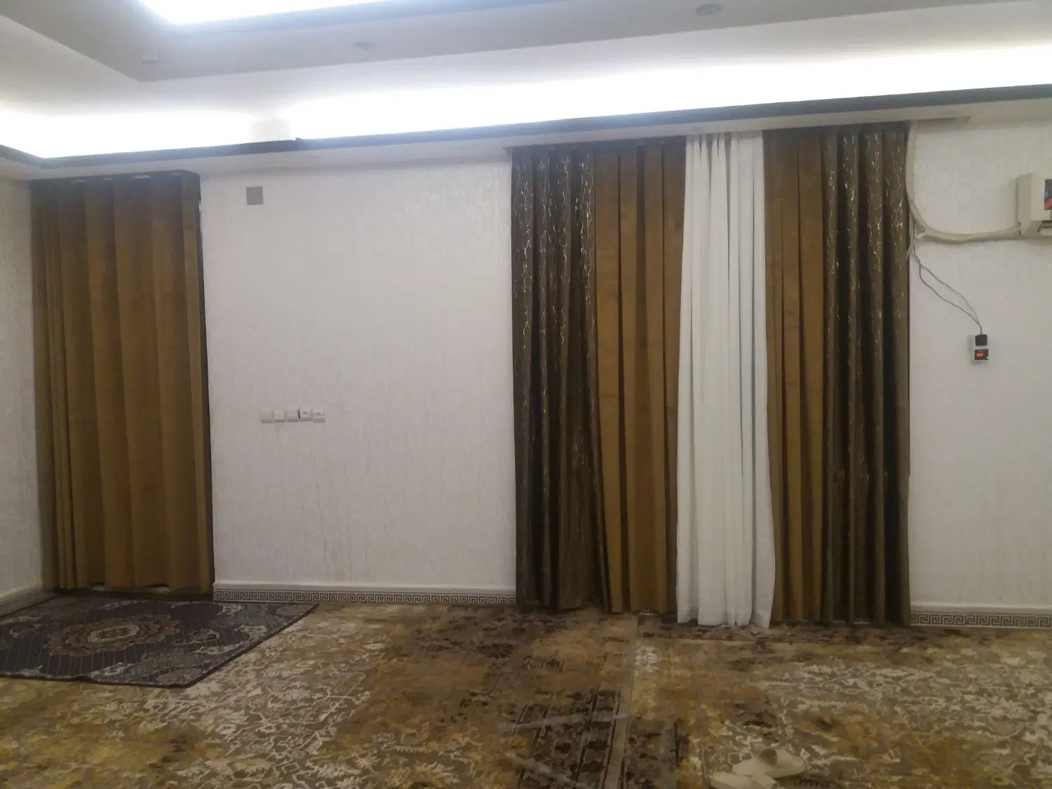 خانه ویلایی در صلاح الدین 250متری
