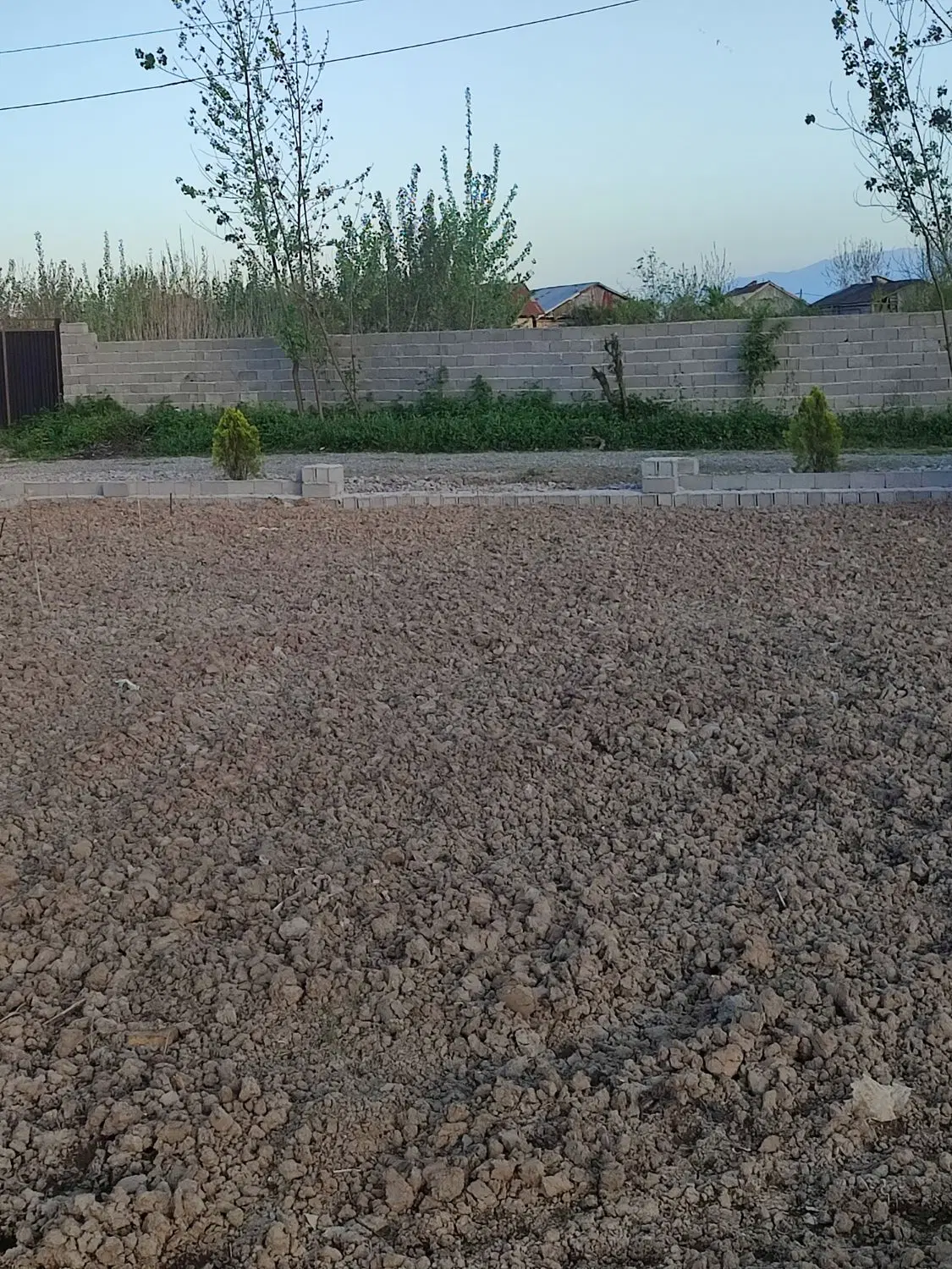 زمین پاپکیاده با پروانه ساخت ۱۲۰متری