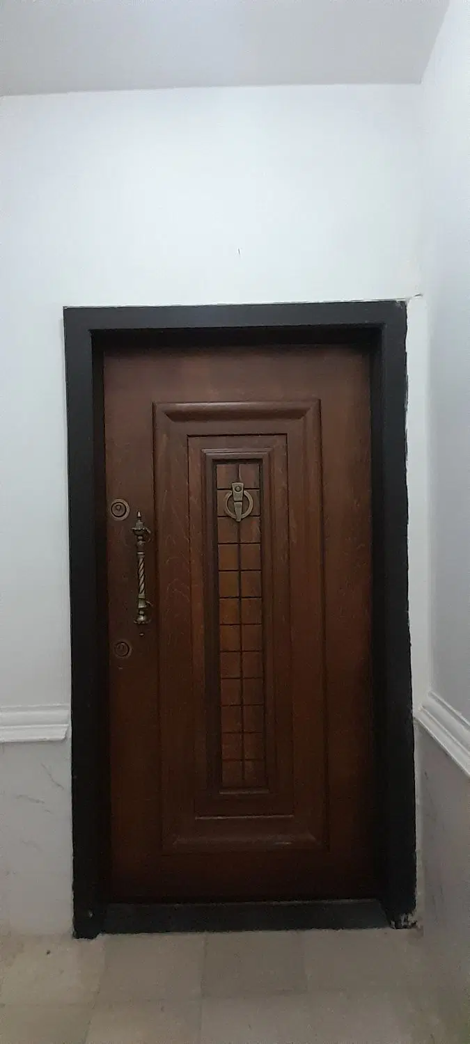 خانه دو طبقه تازه ساخت
