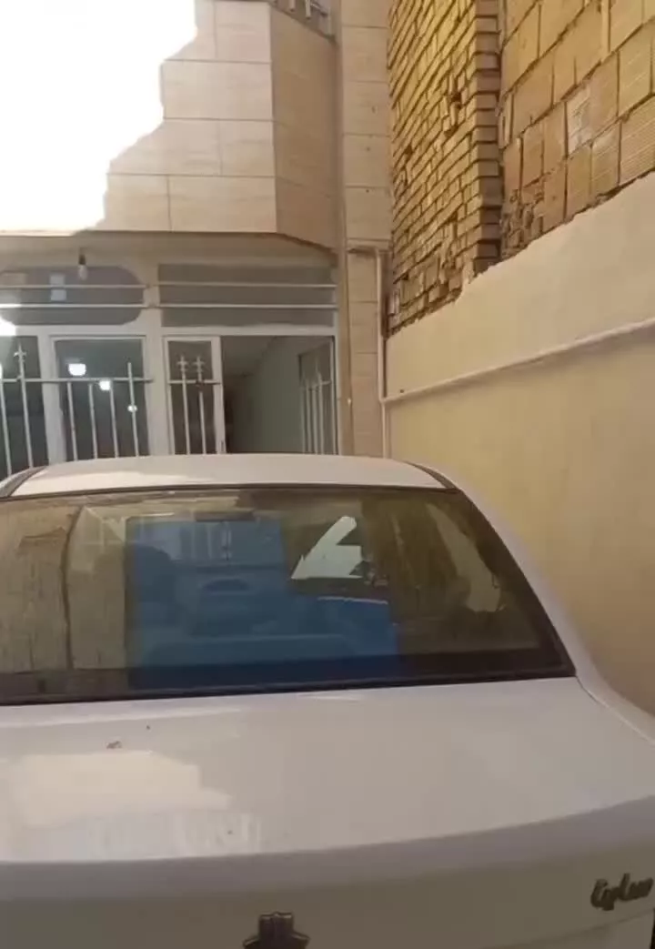 ۱۱۰متری،همکف،ماشین رو،راه جدا
