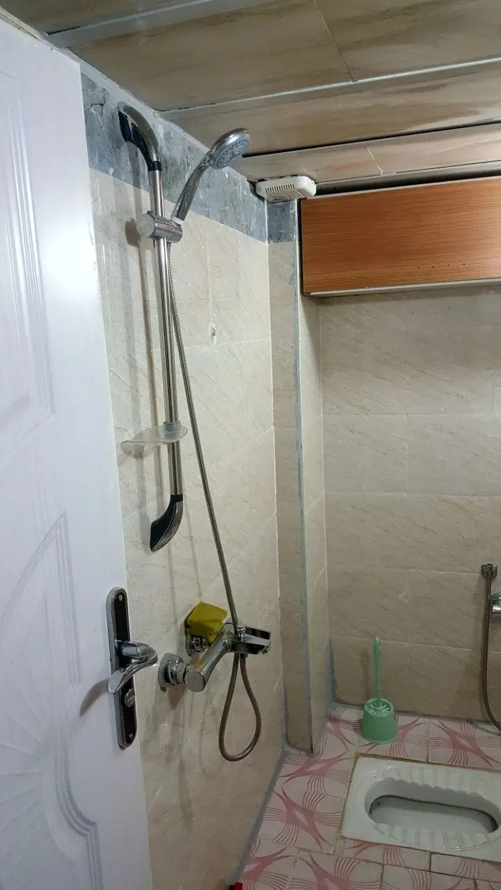 50 متری همکف راه جدا