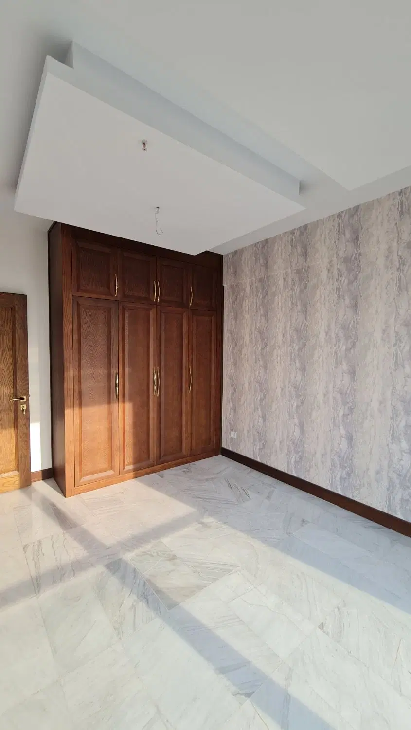 آپارتمان ۱۶۵ متری شیان سوم