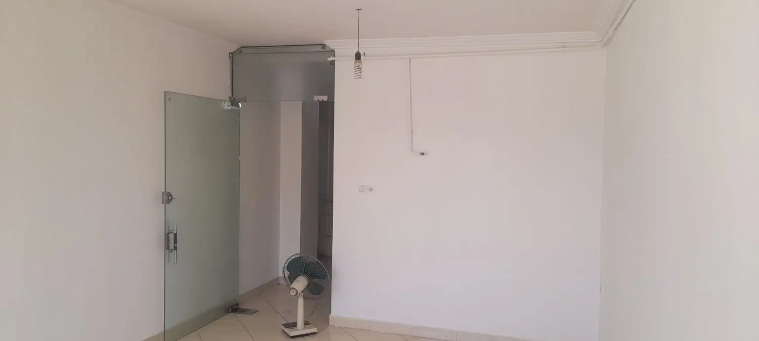 دفترکار خ ازادی